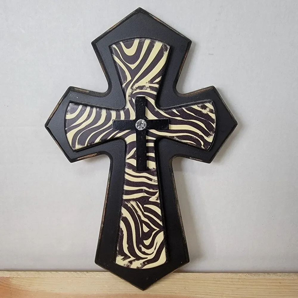 Multi Layered Wooden Cross B&W 12